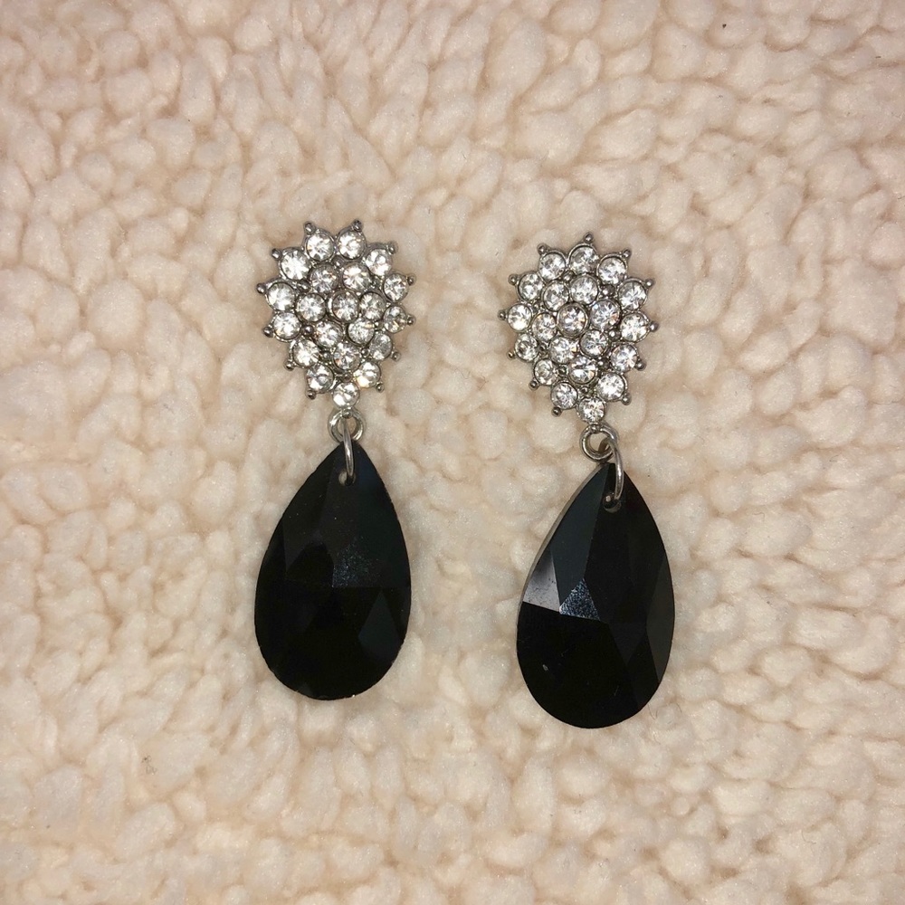 Black/silver earrings